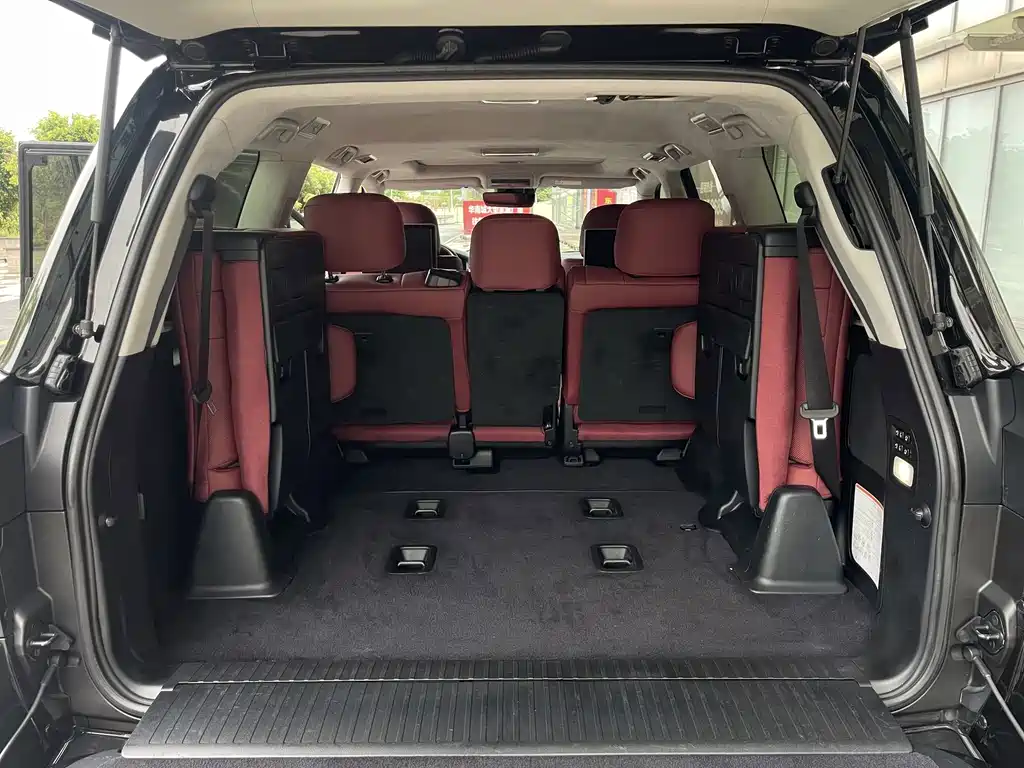 Lexus LX — миниатюра 13