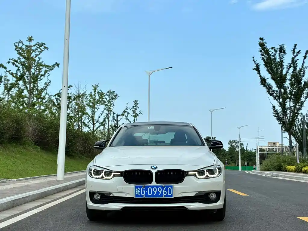 BMW 3 Series — миниатюра 3