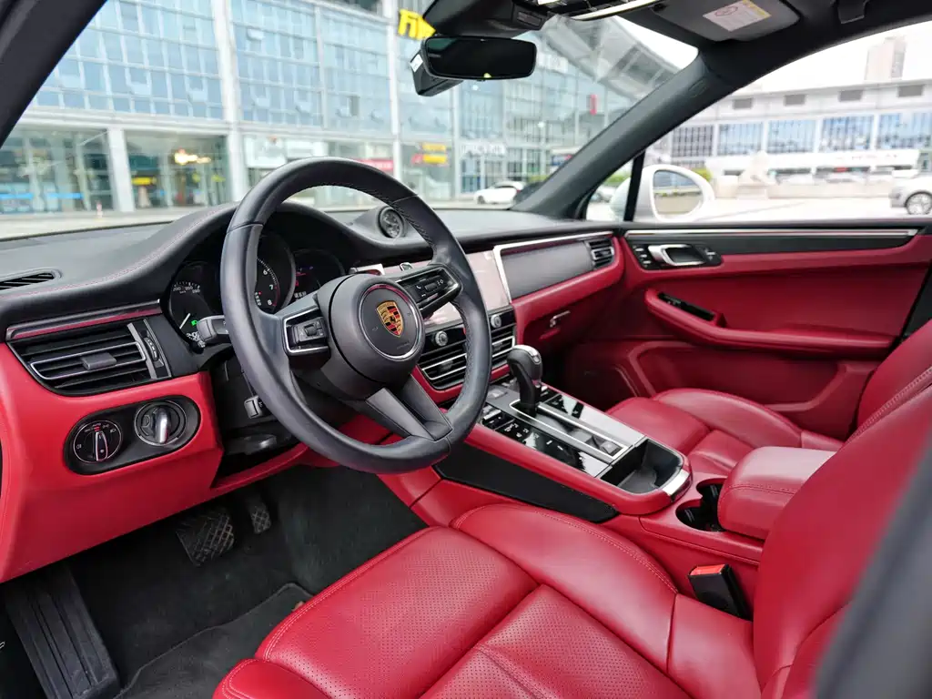 Porsche Macan — миниатюра 6