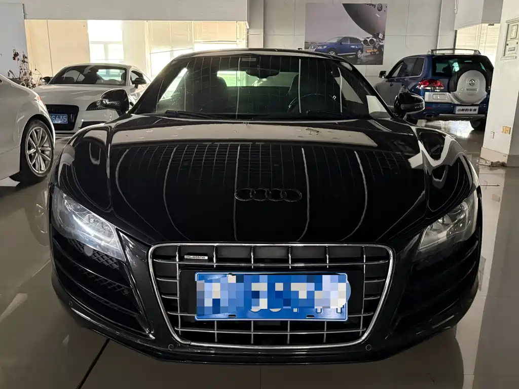 Audi R8 — миниатюра 12