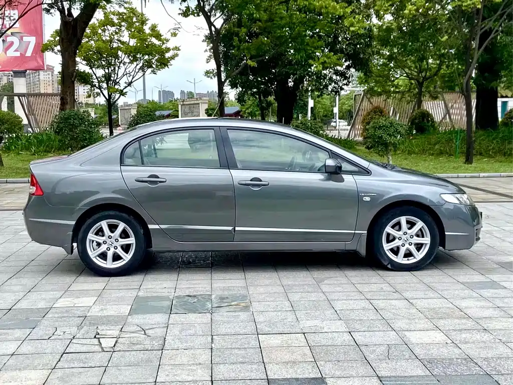 Honda Civic — миниатюра 6