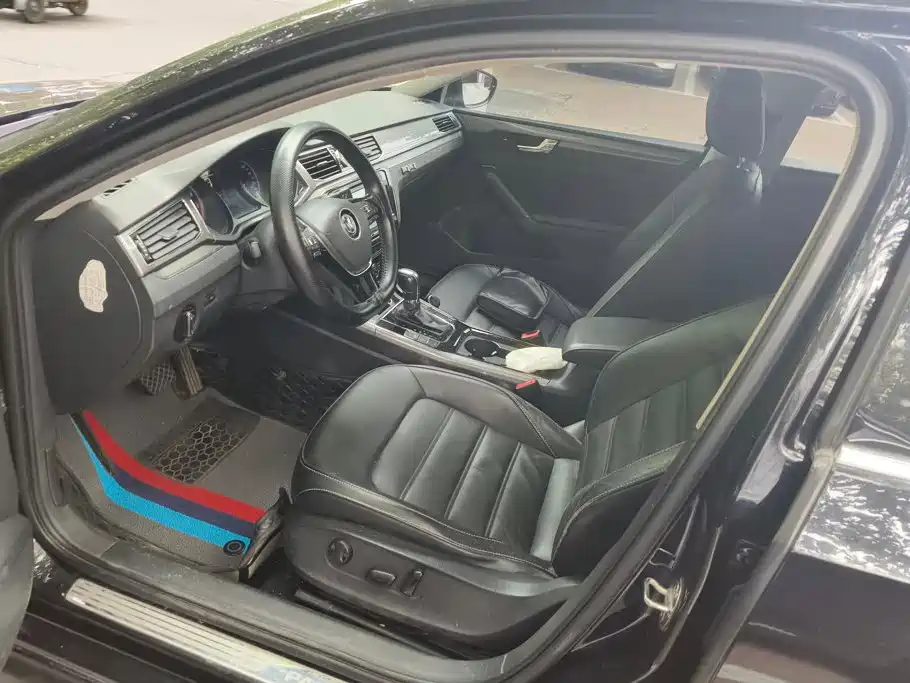 Volkswagen Passat — миниатюра 9