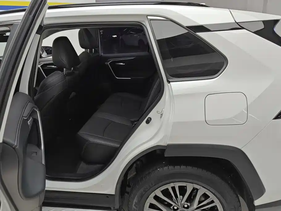 Toyota Wildlander — миниатюра 11