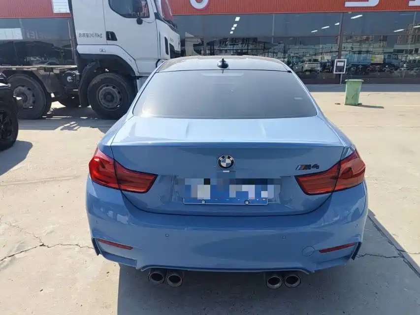 BMW M4 — миниатюра 5