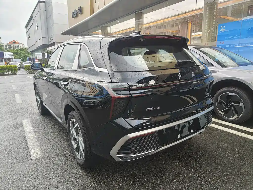 Hongqi Hongqi HS3 PHEV — миниатюра 7