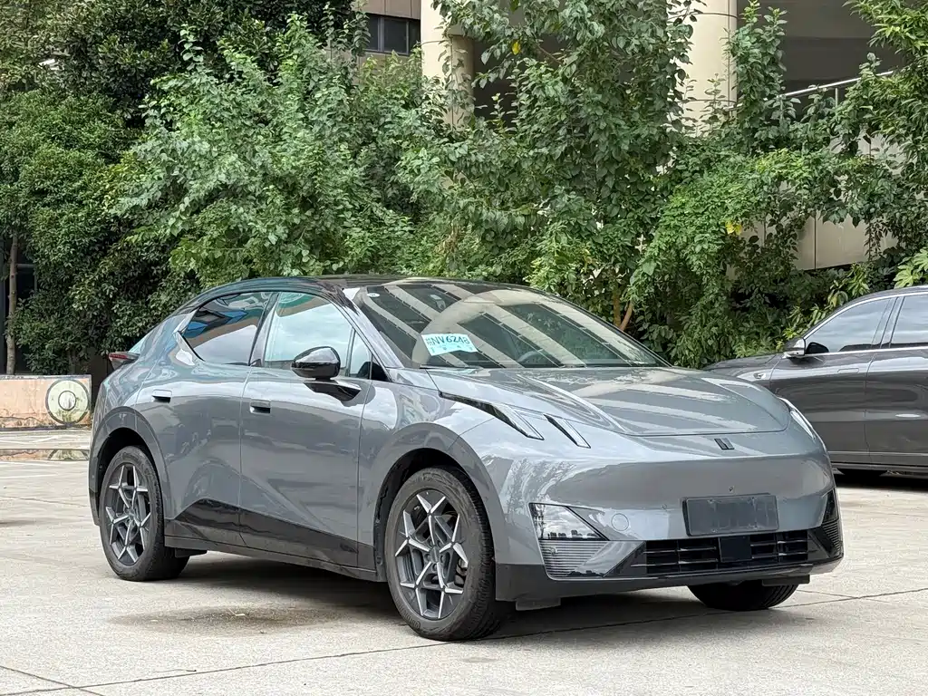 Lynk & Co Z20 — миниатюра 3