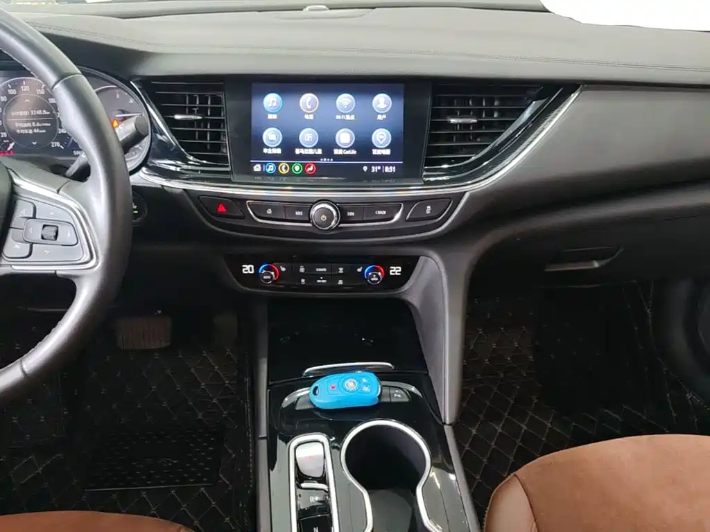 Buick Regal — миниатюра 13