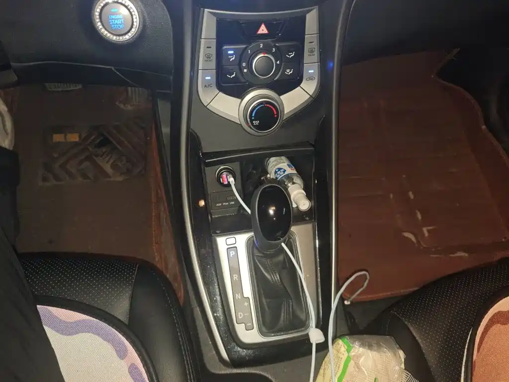 Hyundai Elantra Langdong — миниатюра 10