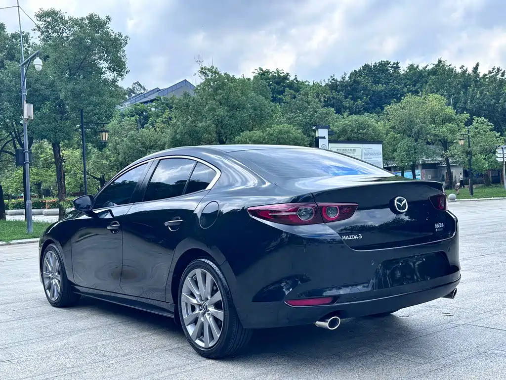 Mazda 3 Axela — миниатюра 4