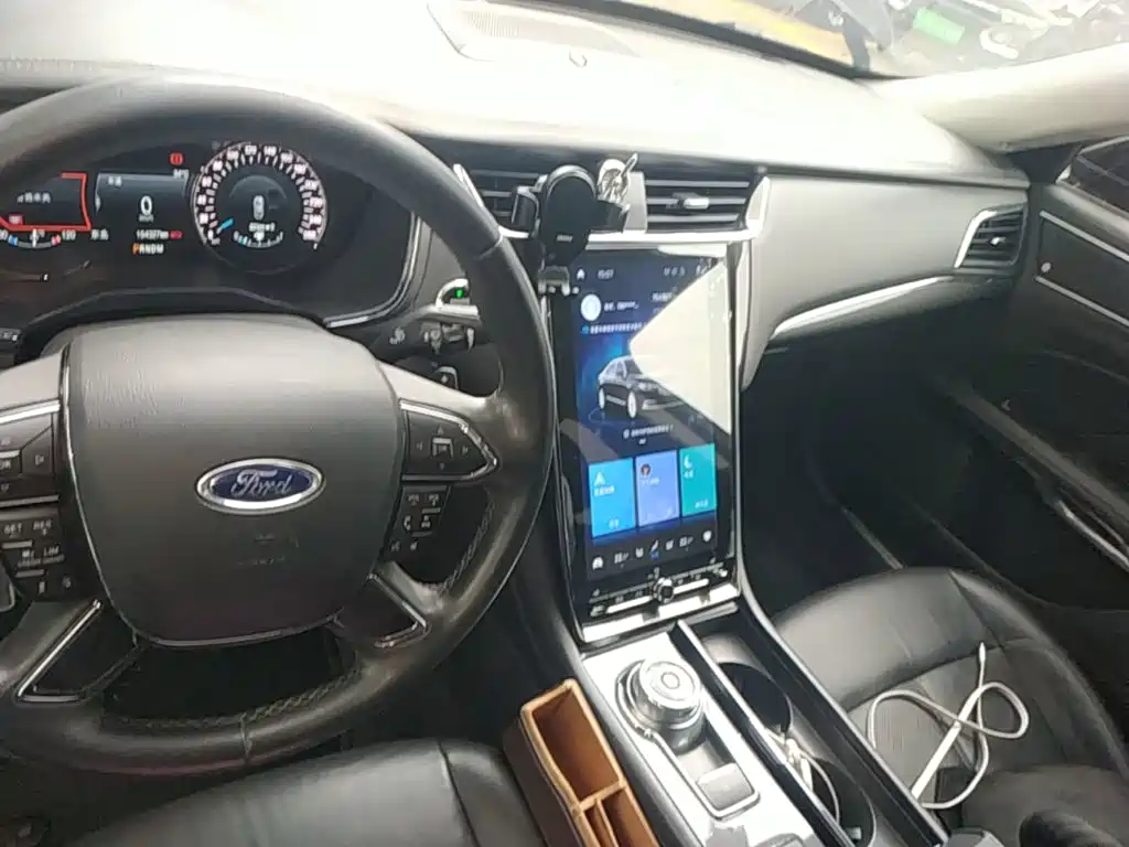 Ford Taurus — миниатюра 13
