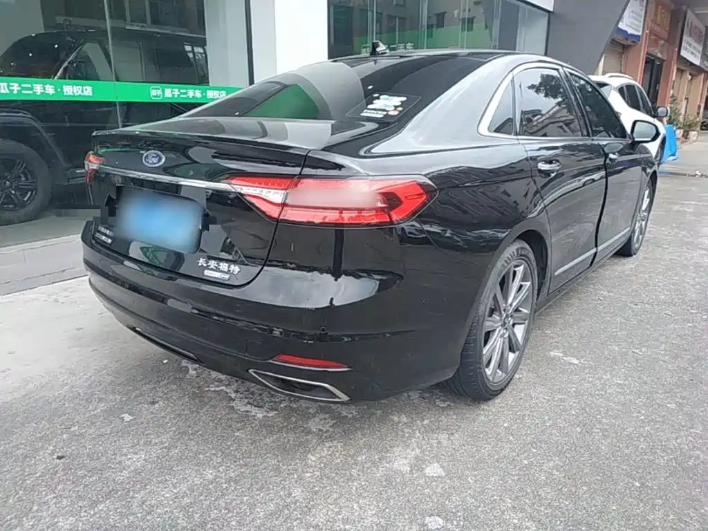 Ford Taurus — миниатюра 7