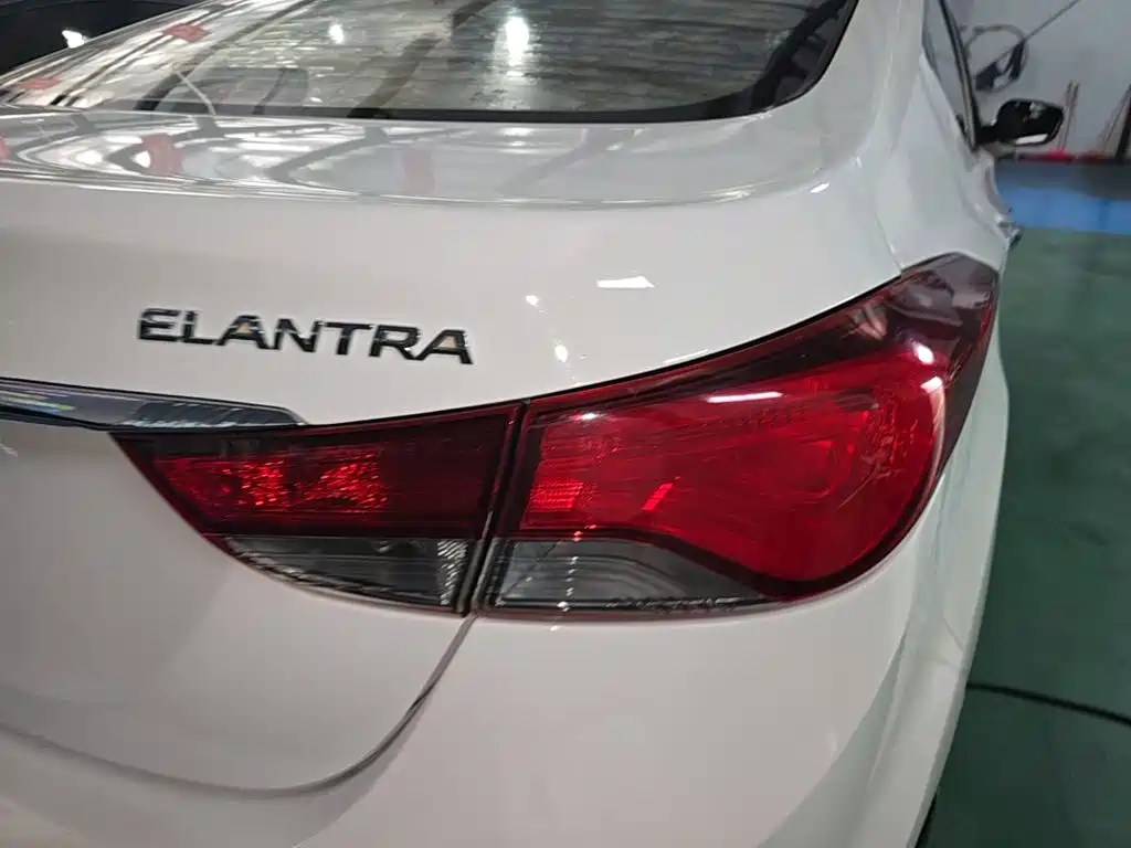 Hyundai Elantra Langdong — миниатюра 8