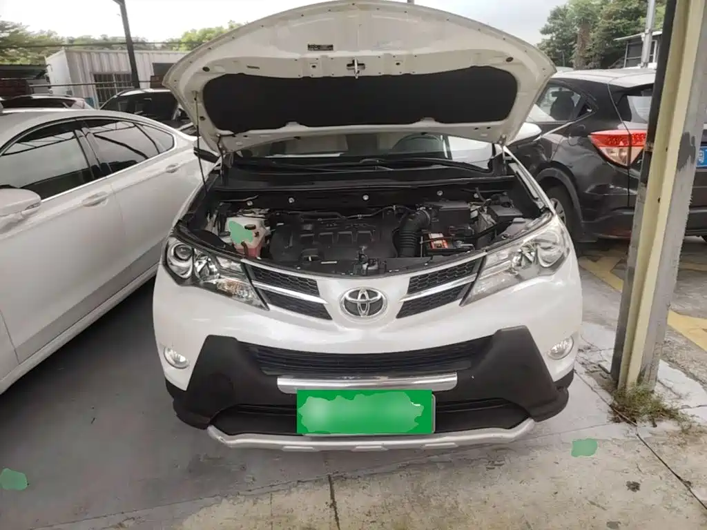 Toyota RAV4 — миниатюра 20