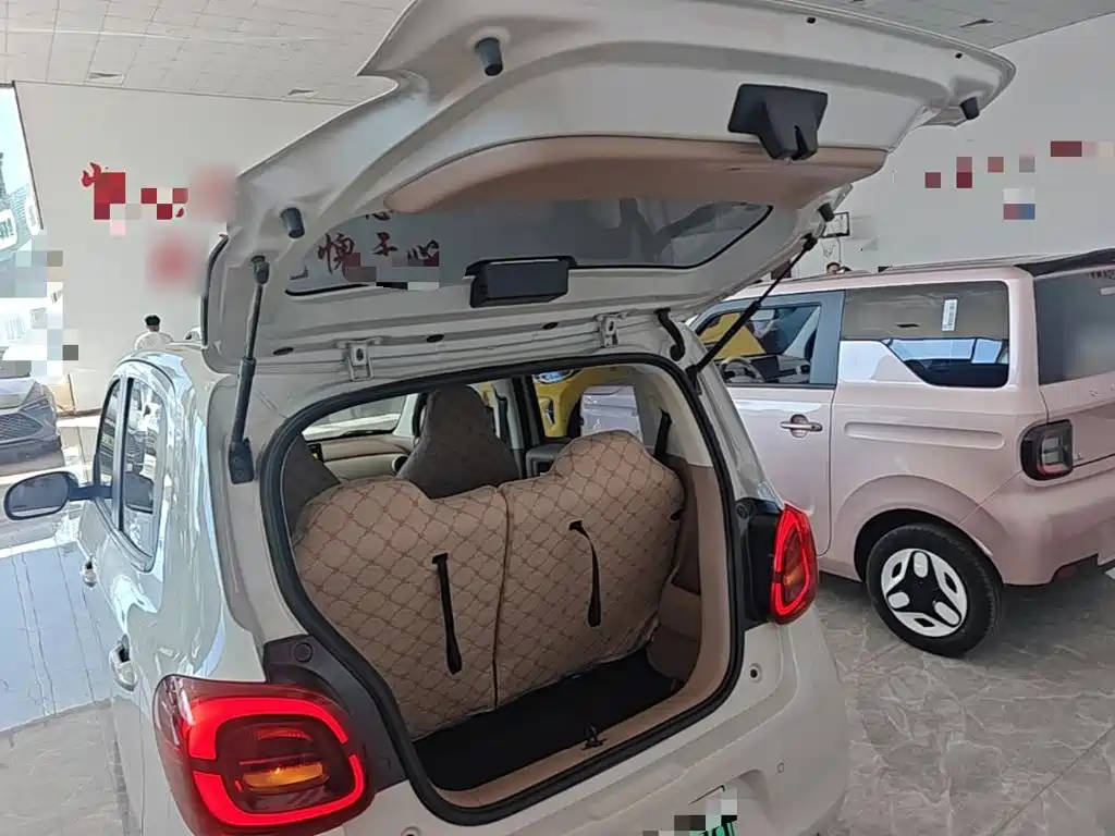 Wuling MINIEV — миниатюра 19