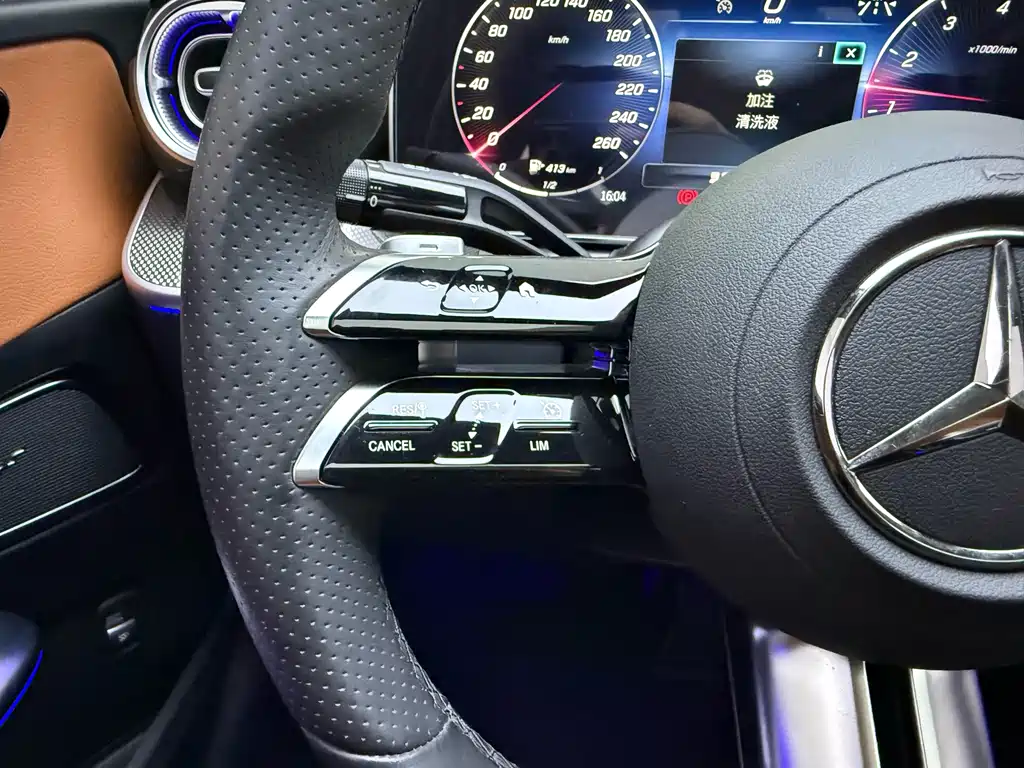 Mercedes-Benz C-Class — миниатюра 16