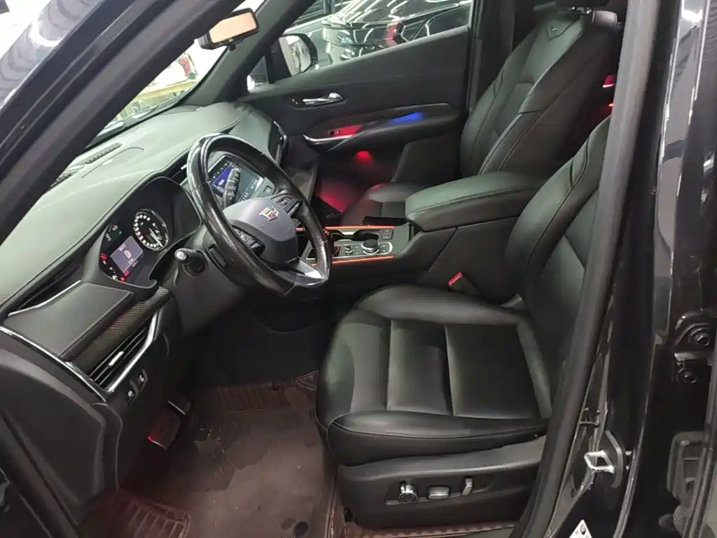 Cadillac XT4 — миниатюра 15