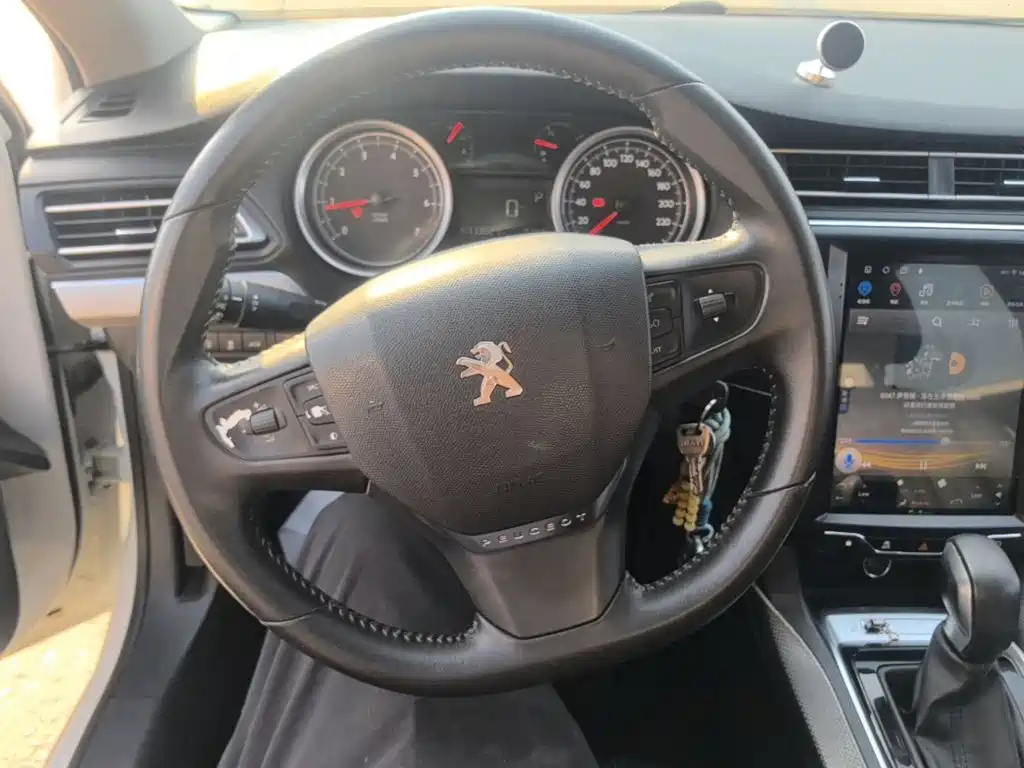 Peugeot 408 — миниатюра 11