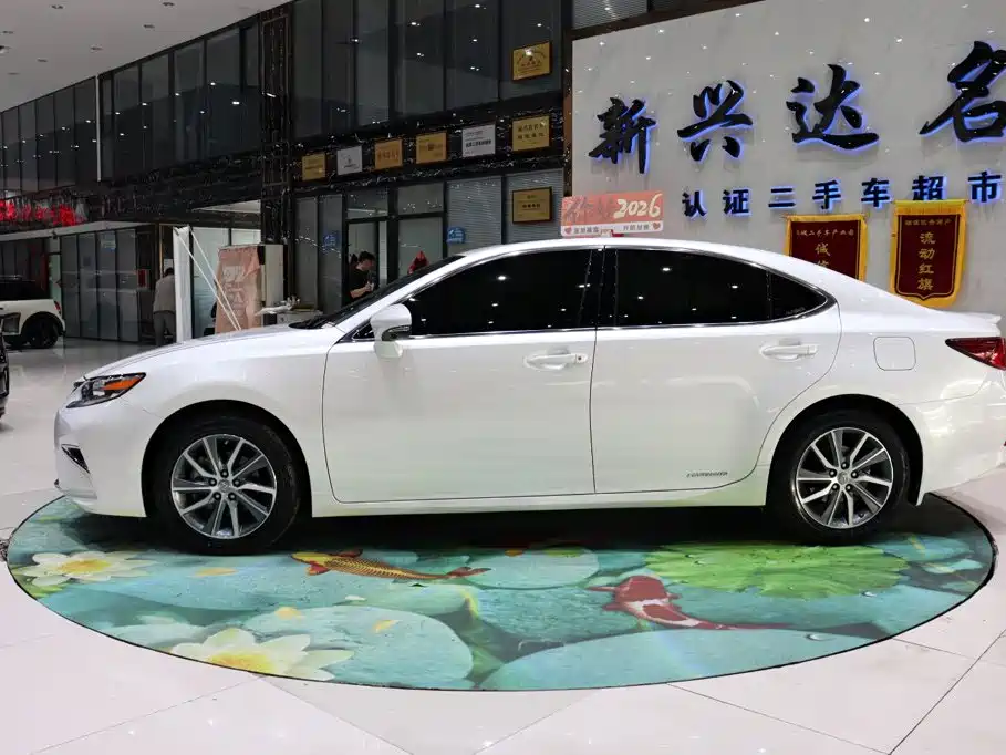 Lexus ES — миниатюра 3