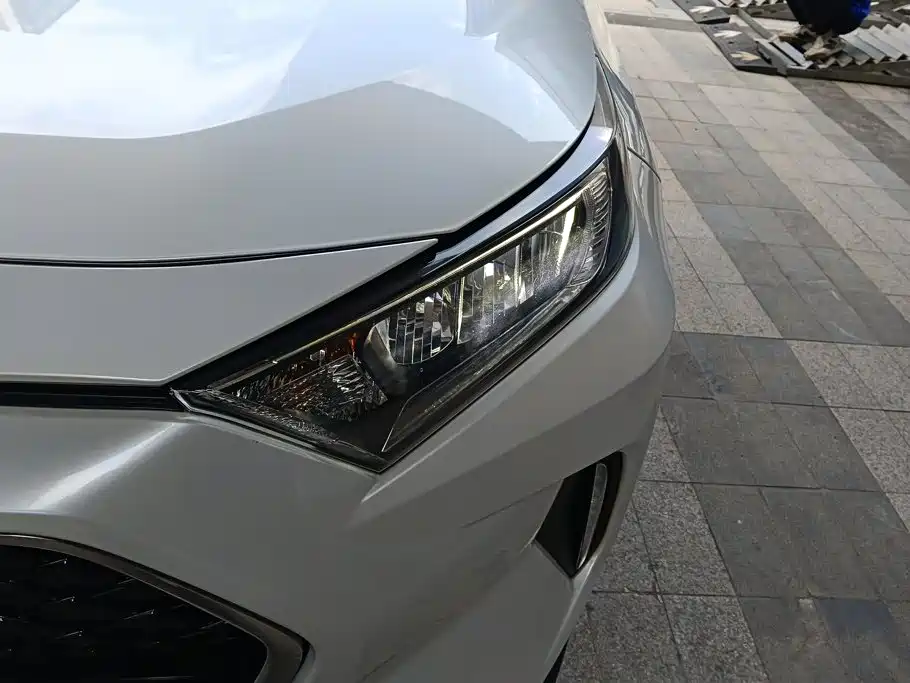 Toyota RAV4 Prime — миниатюра 5