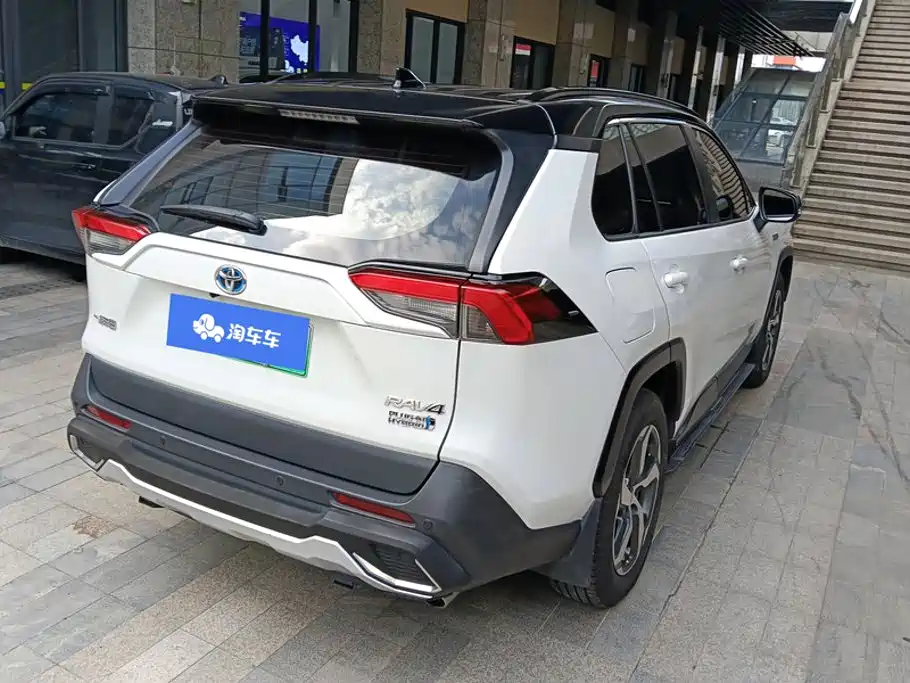 Toyota RAV4 Prime — миниатюра 3