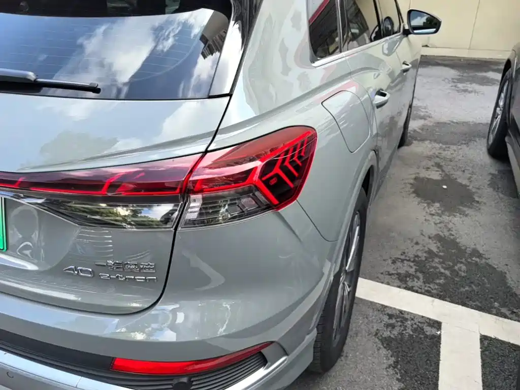 Audi Q4 e-tron — миниатюра 8