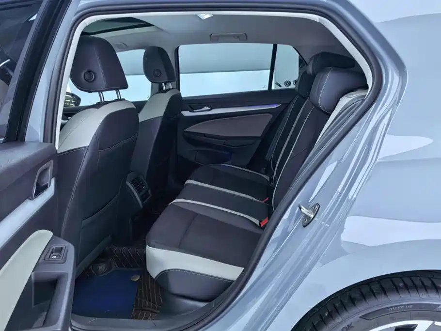 Volkswagen Golf — миниатюра 11
