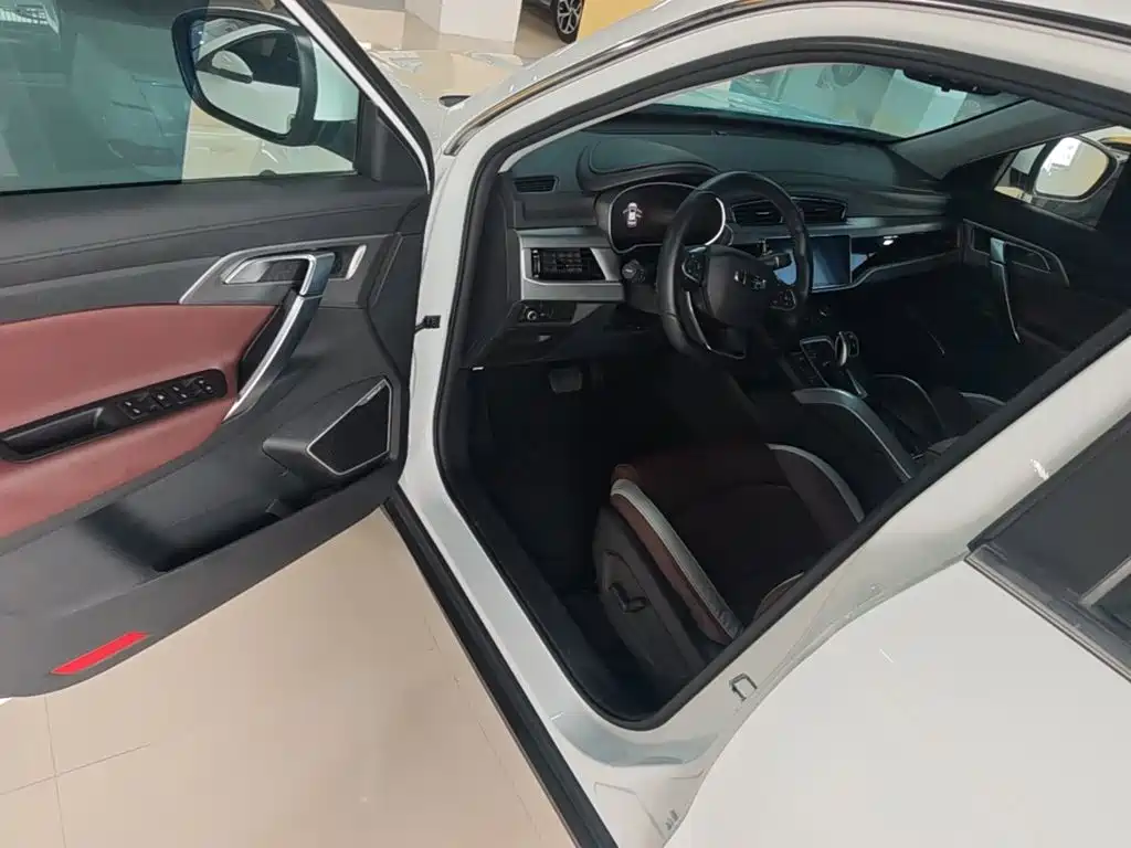 Geely Boyue — миниатюра 16