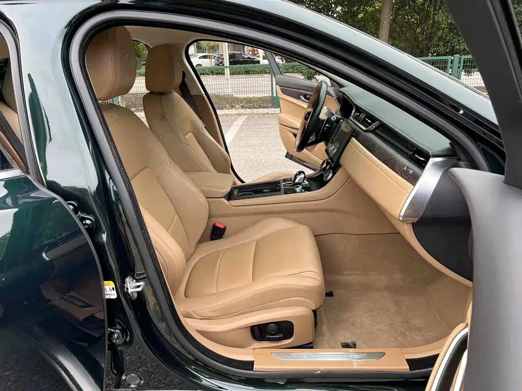 Jaguar XFL 2022 XFL 2.0T P250 Premium Luxury