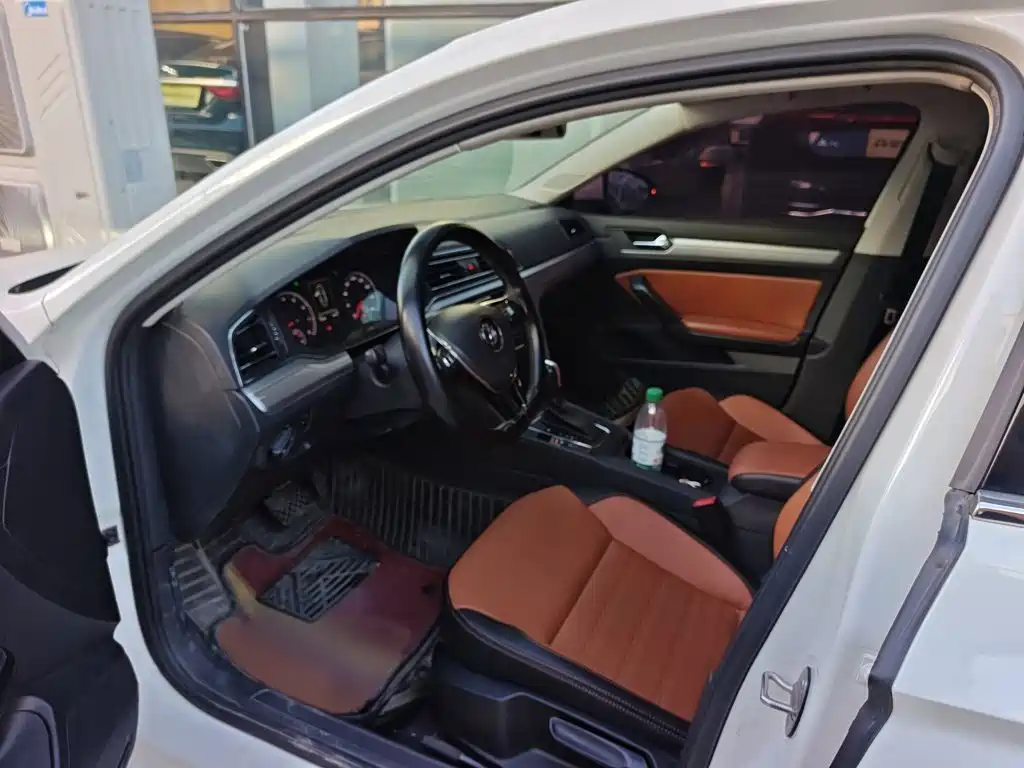 Volkswagen Lamando — миниатюра 10