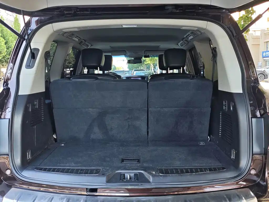 Infiniti QX80 — миниатюра 14