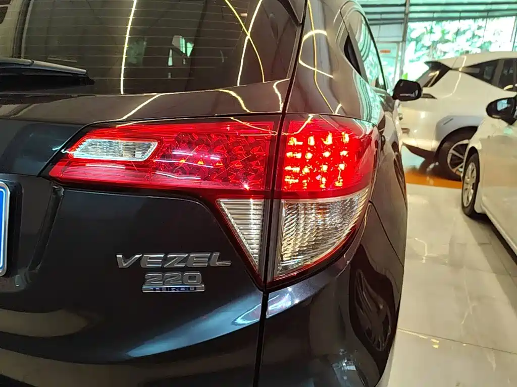 Honda Vezel — миниатюра 8