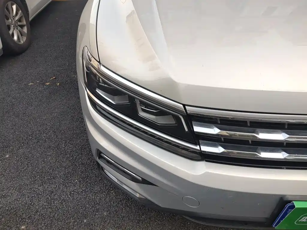 Volkswagen Tiguan L — миниатюра 14