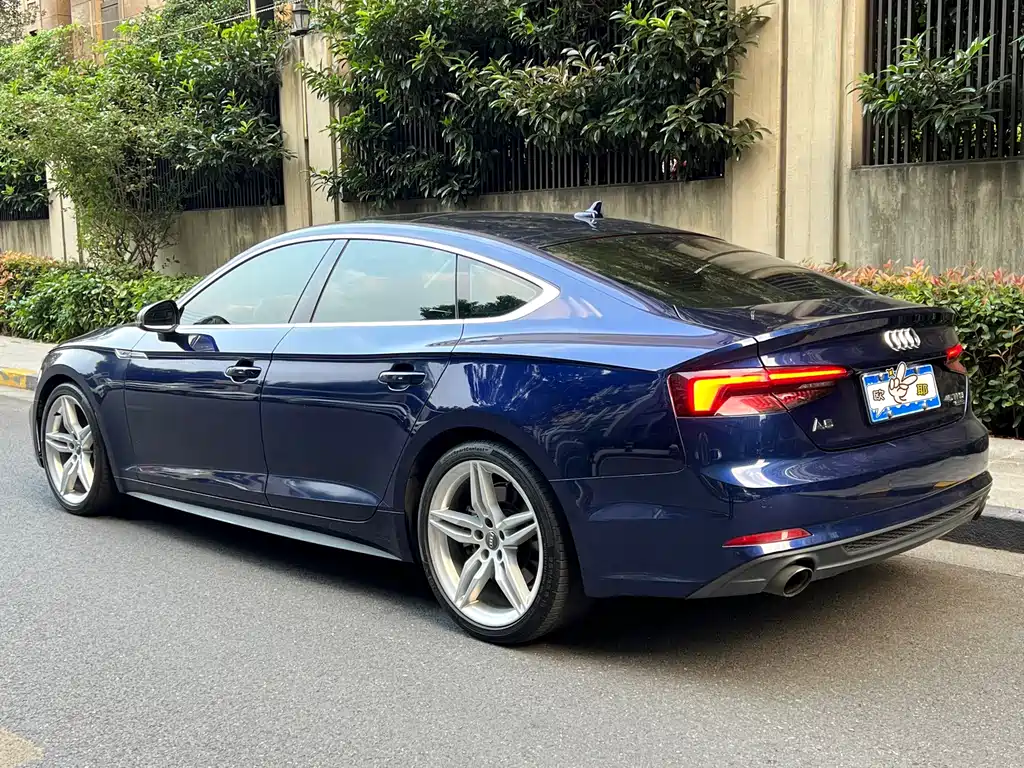 Audi A5 (Import) — миниатюра 8