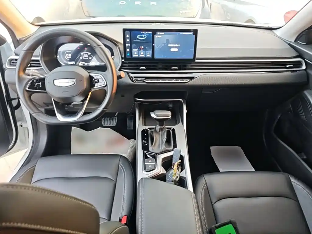 Geely Emgrand — миниатюра 10