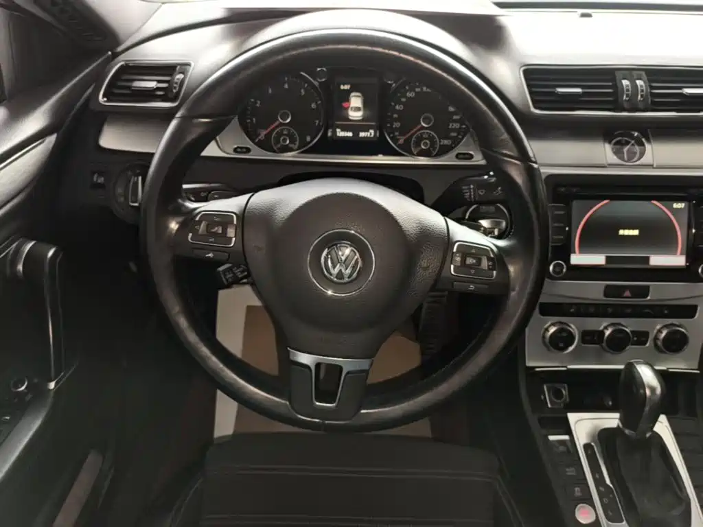 Volkswagen CC — миниатюра 11