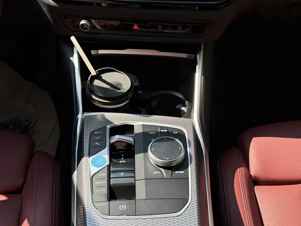 BMW i3 — миниатюра 8
