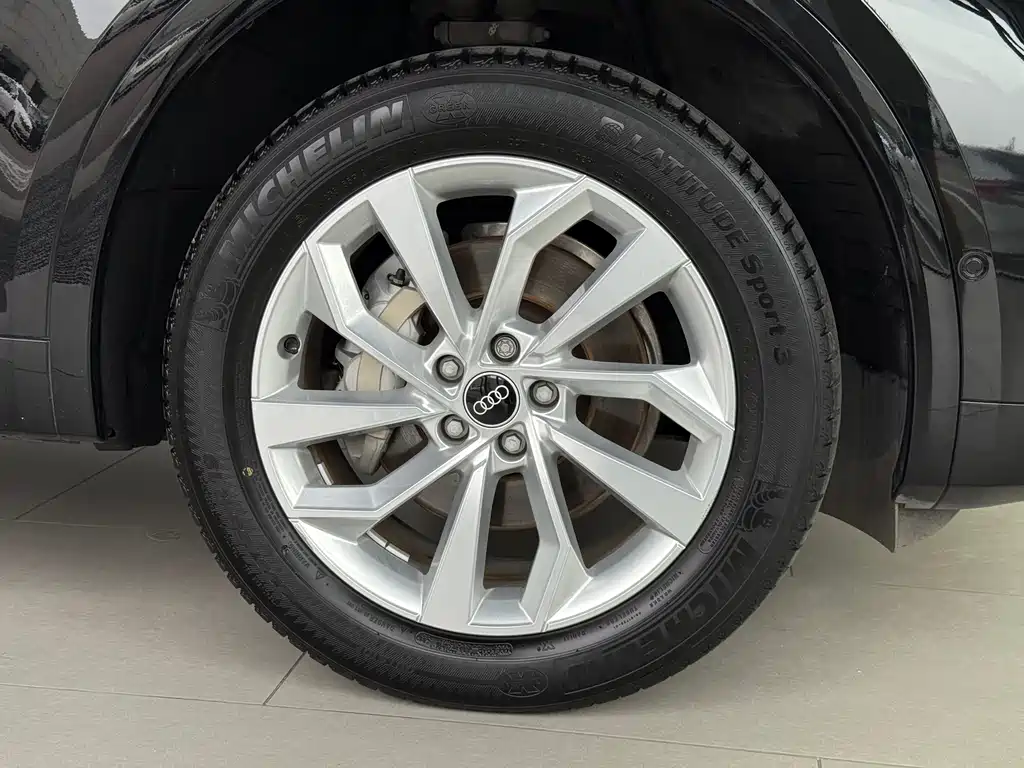 Audi Q5L — миниатюра 16