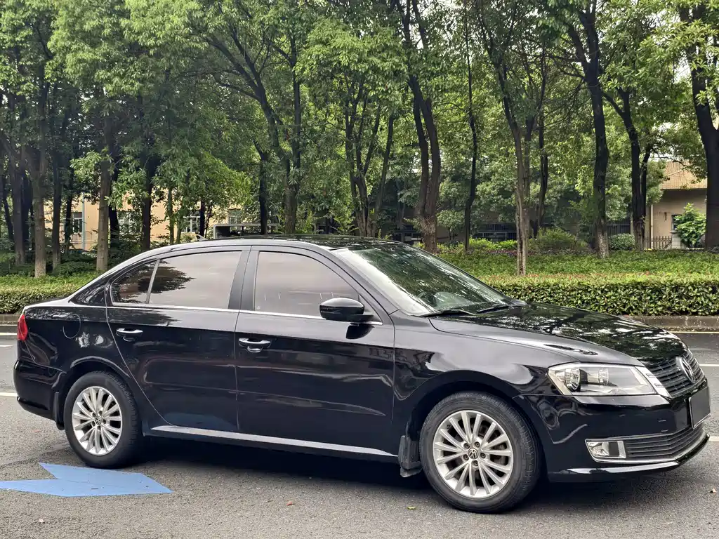 Volkswagen Lavida — миниатюра 3