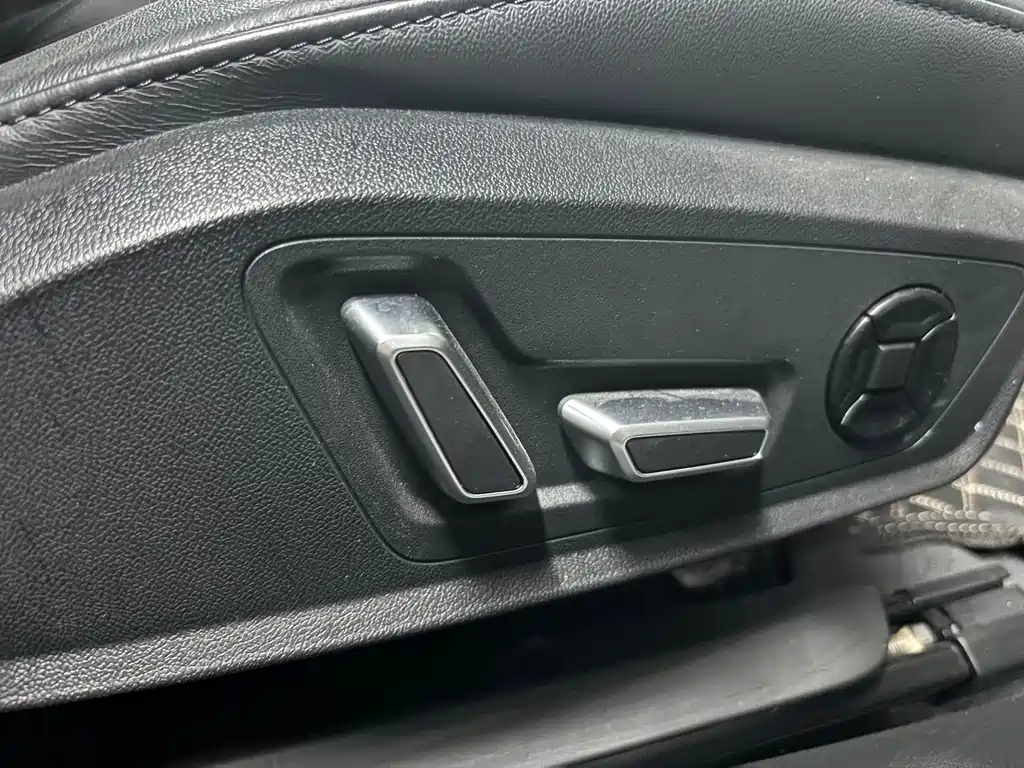 Audi A6L — миниатюра 7