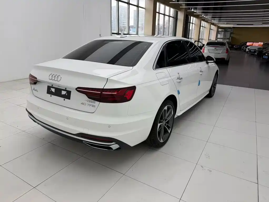 Audi A4L — миниатюра 7