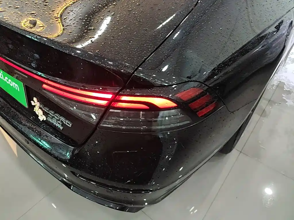 Honda Accord — миниатюра 8