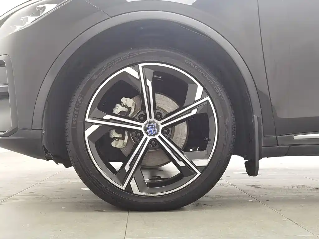 BYD Tang New Energy — миниатюра 17