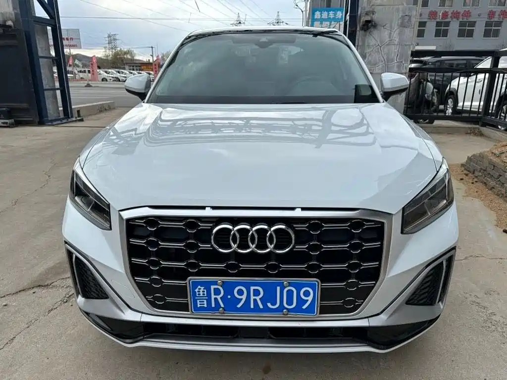 Audi Q2L — миниатюра 3