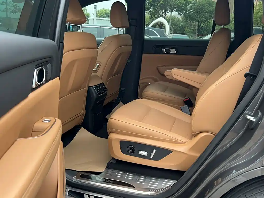 Li Auto Li ONE — миниатюра 11