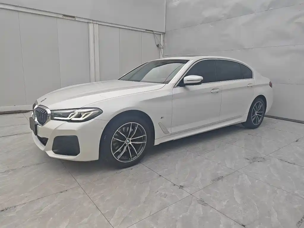 BMW 5 Series 2023