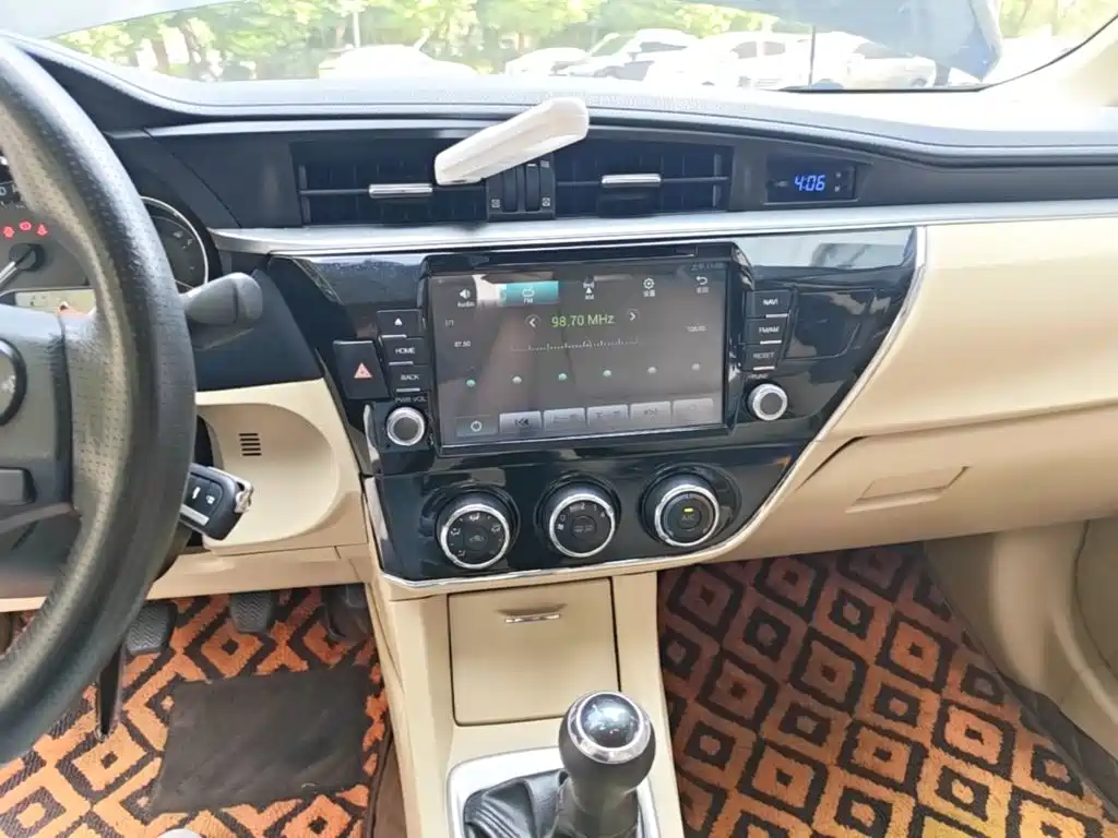 Toyota Corolla — миниатюра 13