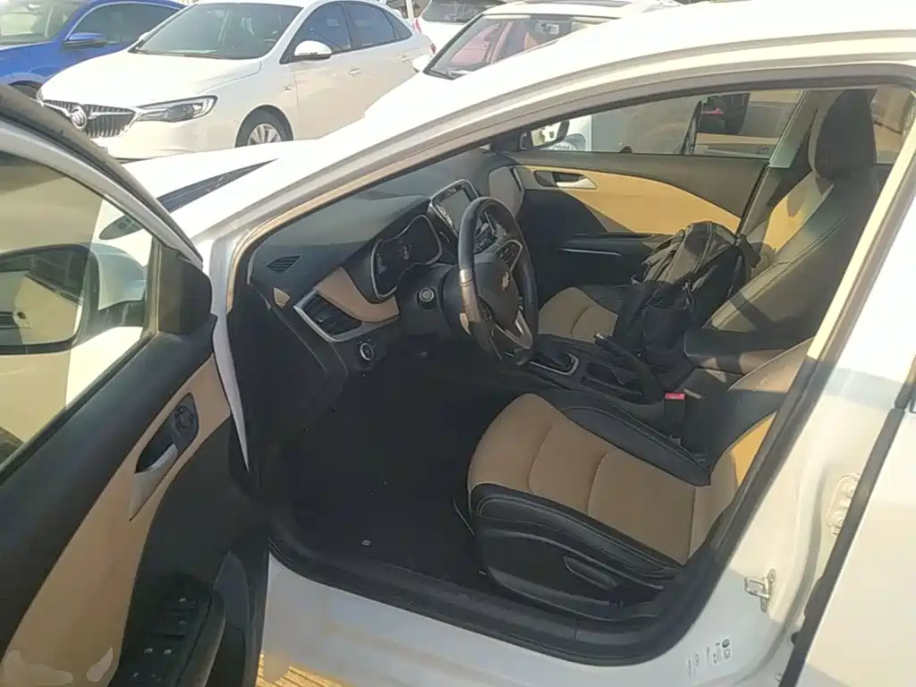 Chevrolet Monza — миниатюра 16