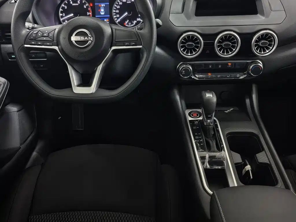 Nissan Sylphy — миниатюра 8