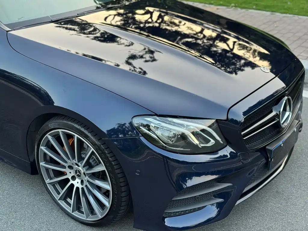 Mercedes-Benz E-Class (Import) — миниатюра 4