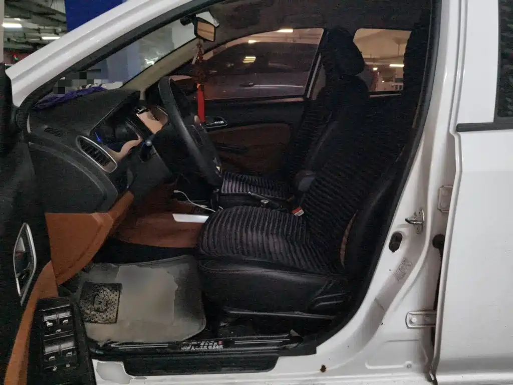 Geely King Kong — миниатюра 16